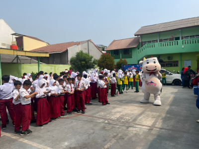 Kunjungan Cimory di SDS Wening